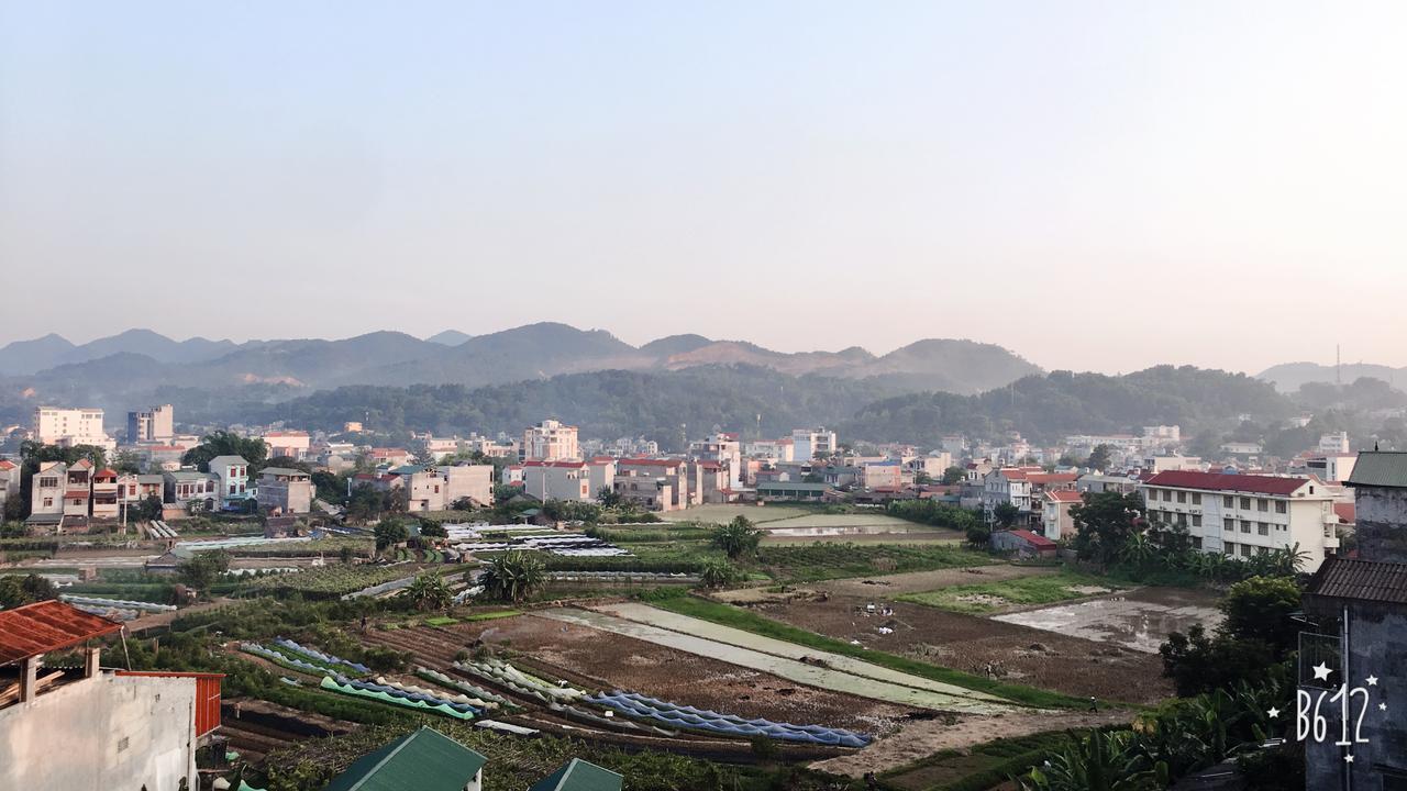 Duong Ha Hotel Cao Bang Esterno foto
